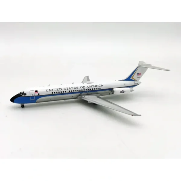 *InFlight IFVC9USAF81 1:200 USAF McDonnell Douglas VC-9C - Miniature Marvels: Airplane Models & Painted Dice* Airplane Model