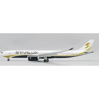 JC Wings EW2339002 1:200 Starlux Airlines A330-900neo B-58302 - Miniature Marvels: Airplane Models & Painted Dice* Airplane Model