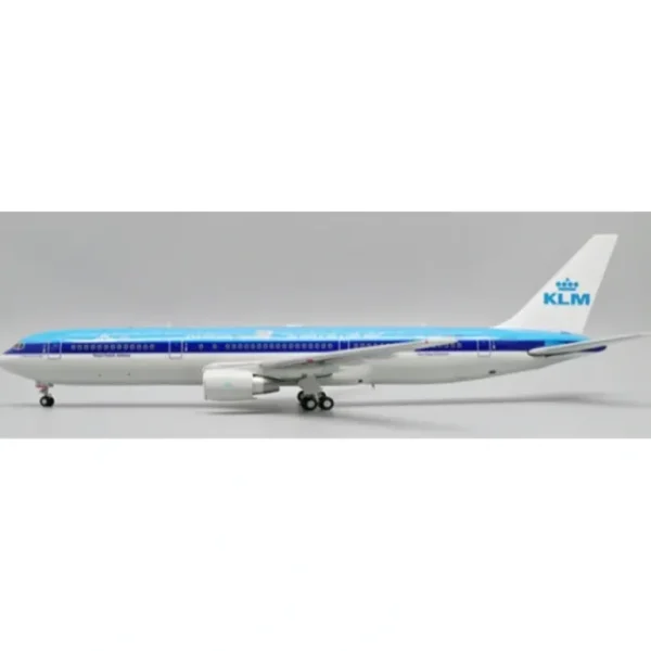 JC Wings JC2KLM0138 1:200 KLM Boeing 767-300ER PH-BZF "The world is just a click away" - Miniature Marvels: Airplane Models & Painted Dice* Airplane Model