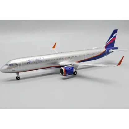 JC Wings XX20108 1:200 Aeroflot Airbus A321Neo - Miniature Marvels: Airplane Models & Painted Dice* Airplane Model