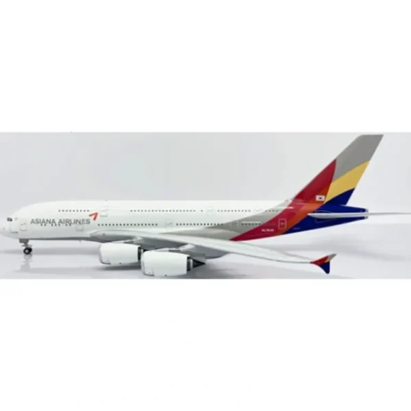JC Wings XX20060 1:200 Asiana Airlines Airbus A380 HL7640 - Miniature Marvels: Airplane Models & Painted Dice* Airplane Model
