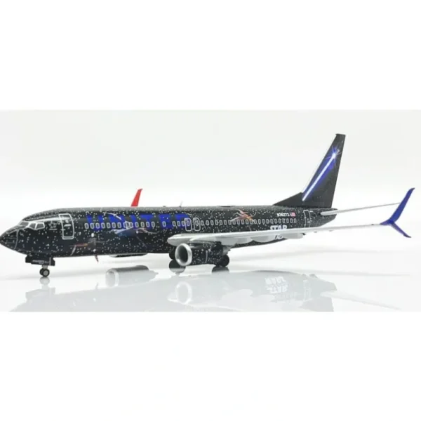JC Wings XX20284 1:200 Boeing 737-800 N36272 Star Wars - Miniature Marvels: Airplane Models & Painted Dice* Airplane Model