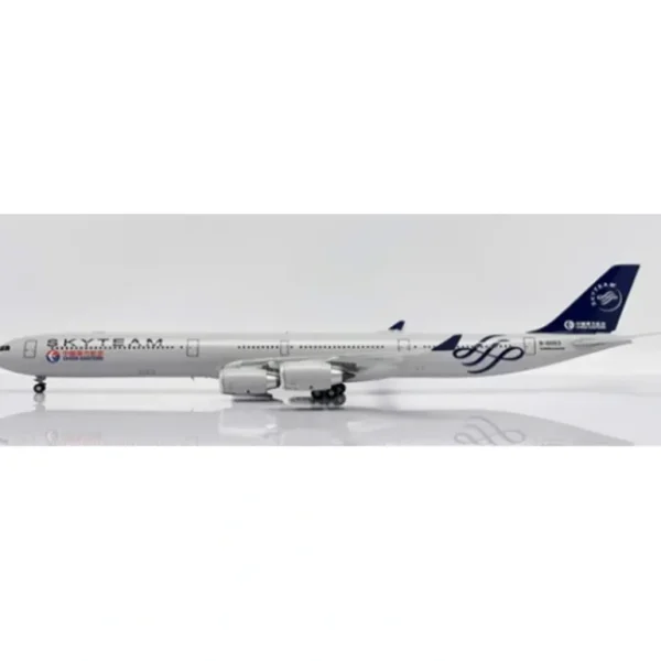 JC Wings XX20322 1:200 China Eastern Airlines Airbus A340-600 "Skyteam" B-6053 - Miniature Marvels: Airplane Models & Painted Dice* Airplane Model
