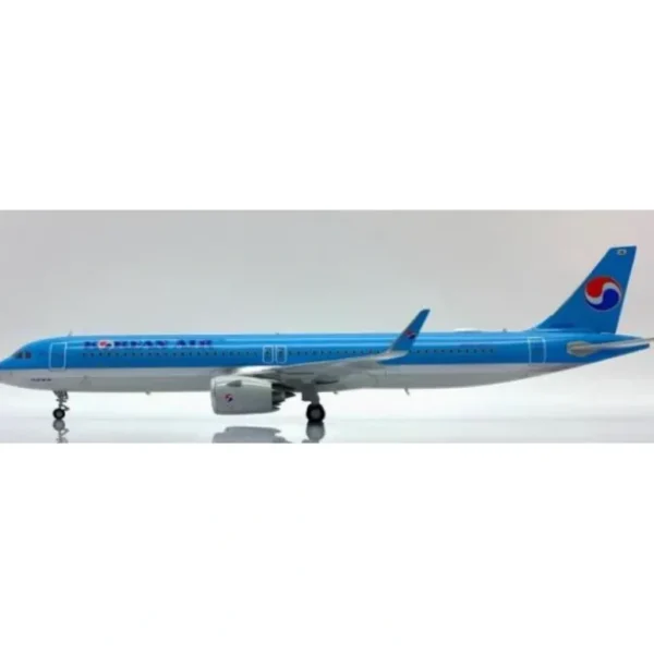 JC Wings XX20308 1:200 Korean Air Airbus A321NEO Reg: HL8509 - Miniature Marvels: Airplane Models & Painted Dice* Airplane Model