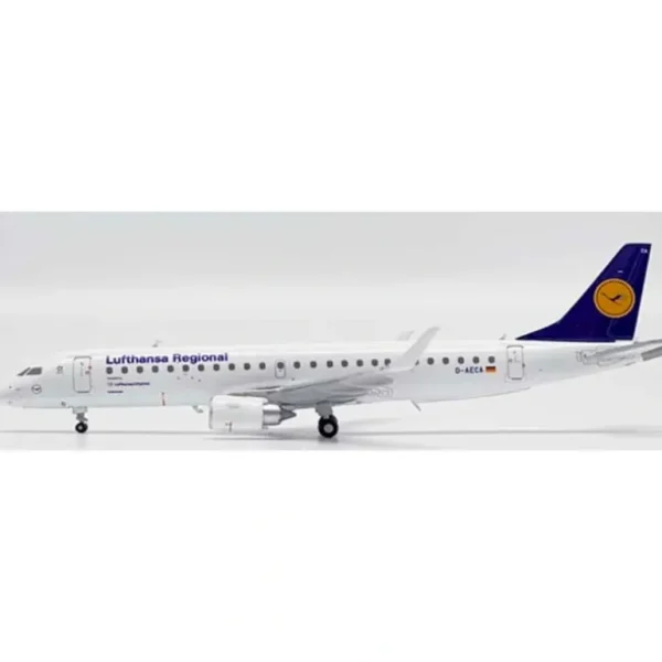 JC Wings XX40124 1:400 Lufthansa Regional Embraer ERJ-190LR D-AECA - Miniature Marvels: Airplane Models & Painted Dice* Airplane Model