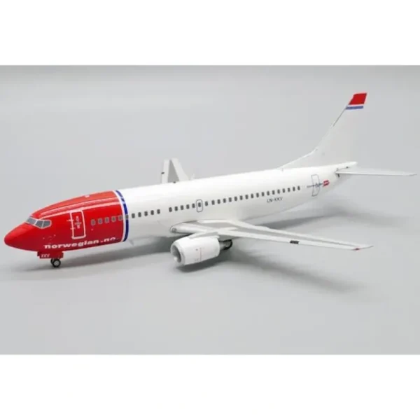 JC Wings XX20172 1:200 Norwegian Boeing 737-300 - Miniature Marvels: Airplane Models & Painted Dice* Airplane Model