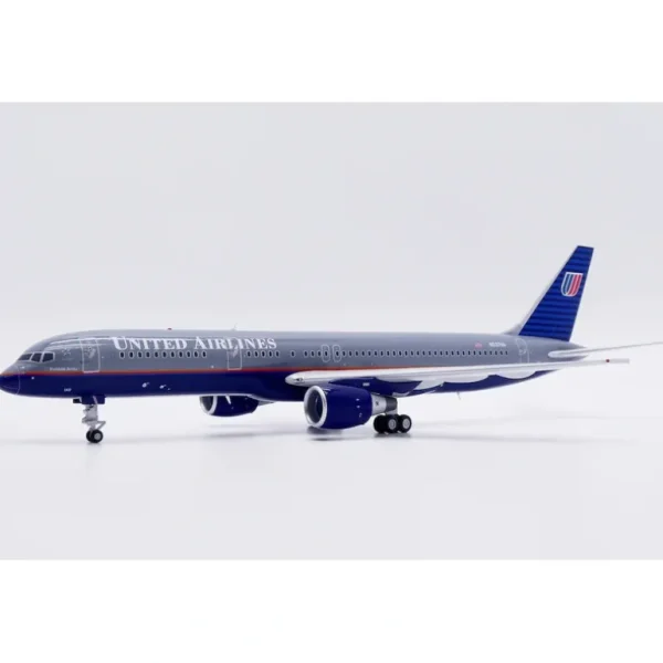 JC Wings XX20219 1:200 United Airlines Boeing 757-200 "Battleship" Reg: N537UA - Miniature Marvels: Airplane Models & Painted Dice* Airplane Model