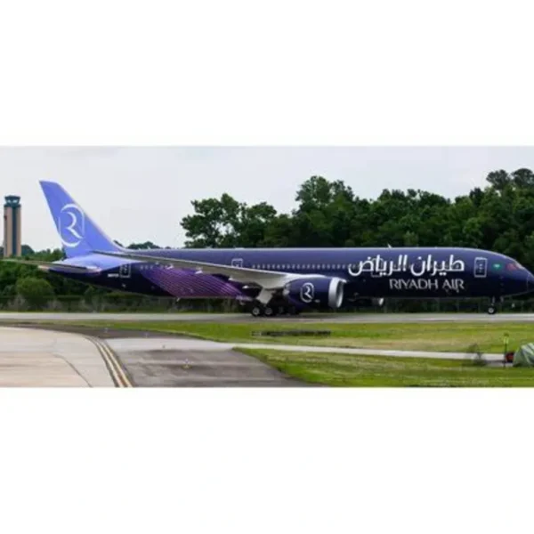 JC Wings XX20426A 1:200 Riyadh Air Boeing 787-9 N8572C (Flaps Down) - Miniature Marvels: Airplane Models & Painted Dice* Airplane Model