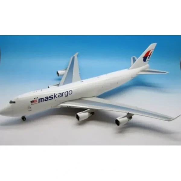 JFox JF-747-4-022 1:200 Maskargo Boeing 747-400 9M-MPR - Miniature Marvels: Airplane Models & Painted Dice* Airplane Model