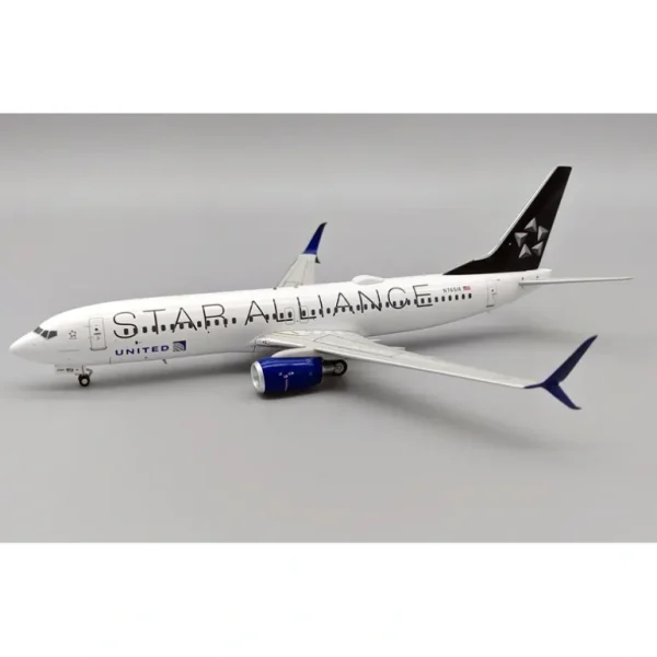 JFox JF-737-8-044 1:200 United Airlines Boeing 737-824 (WL) Star Alliance N76516 - Miniature Marvels: Airplane Models & Painted Dice* Airplane Model