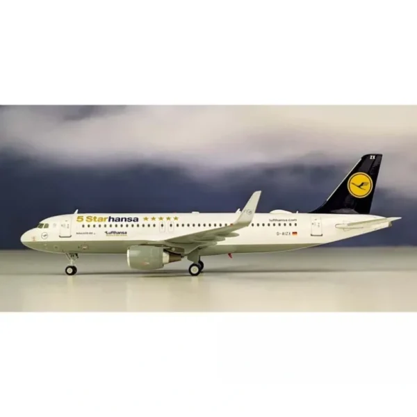 Jfox JF-A320-012 1:200 A320-200 Lufthansa D-AIZX "5 Starhansa" - Miniature Marvels: Airplane Models & Painted Dice* Airplane Model