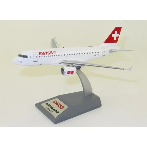 JFox JF-A319-011 1:200 Swiss Airbus A319 HB-IPU - Miniature Marvels: Airplane Models & Painted Dice* Airplane Model