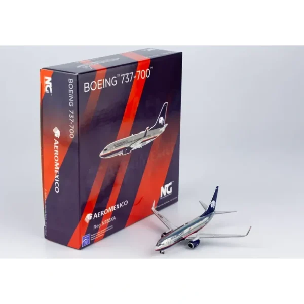 NG Models 1:400 77027 AeroMexico Boeing 737-700 N788XA - Miniature Marvels: Airplane Models & Painted Dice* Airplane Model