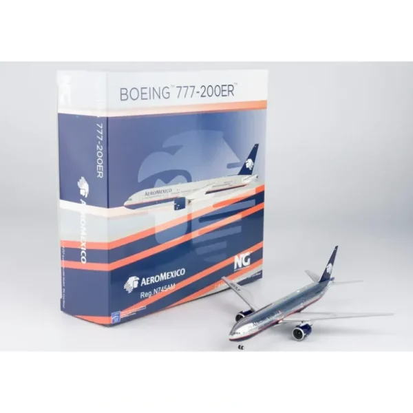 NG Models 1:400 72020 AeroMexico Boeing 777-200ER N745AM - Miniature Marvels: Airplane Models & Painted Dice* Airplane Model