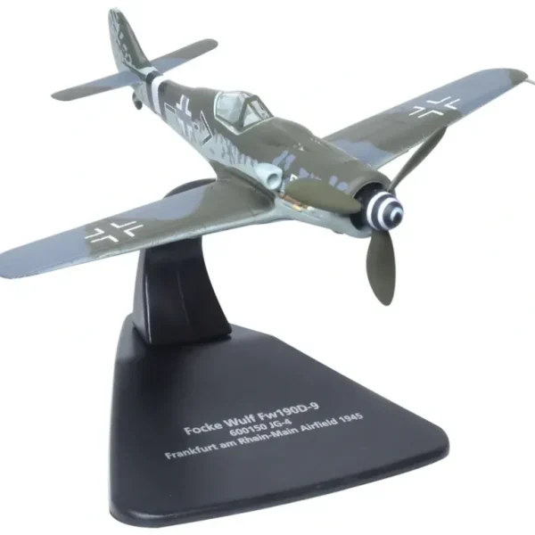 Oxford AC113 1:72 Focke-Wulf 190D JG-4 Frankfurt am Rhein 1945 - Miniature Marvels: Airplane Models & Painted Dice* Airplane Model