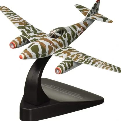 Oxford AC061 Messerschmitt Me 262A Luftwaffe KG 51, 9K+EN - Miniature Marvels: Airplane Models & Painted Dice* Airplane Model
