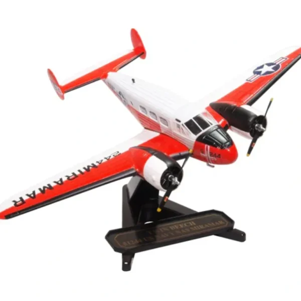 Oxford 72BE003 1:72 US Navy Twin Beech NAS Miramar - Miniature Marvels: Airplane Models & Painted Dice* Airplane Model