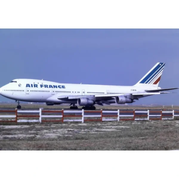 Phoenix 11909 1:400 Air France Boeing 747-100 F-BPVB - Miniature Marvels: Airplane Models & Painted Dice* Airplane Model