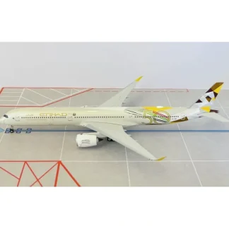 Phoenix 11726 1:400 Etihad Airways Airbus A350-1000 A6-XWB - Miniature Marvels: Airplane Models & Painted Dice* Airplane Model
