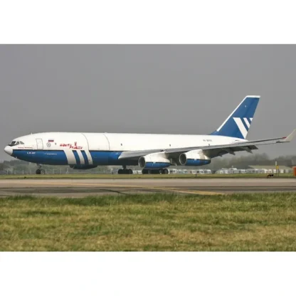Phoenix 11914 1:400 Polet Flight Il-96-400T RA-96102 - Miniature Marvels: Airplane Models & Painted Dice* Airplane Model