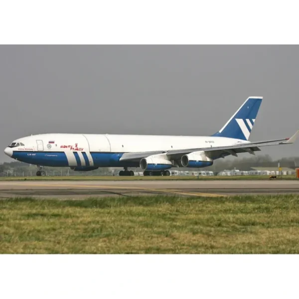 Phoenix 11914 1:400 Polet Flight Il-96-400T RA-96102 - Miniature Marvels: Airplane Models & Painted Dice* Airplane Model