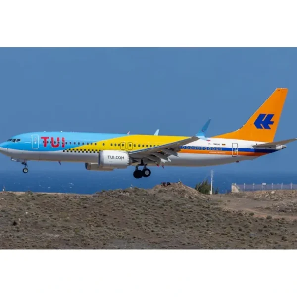 Phoenix 11908 1:400 TUIfly Boeing 737 MAX 8 D-AMAH - Miniature Marvels: Airplane Models & Painted Dice* Airplane Model