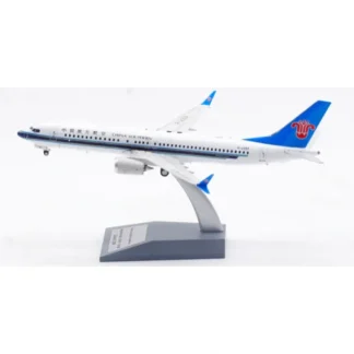 Pre-Order Aviation200 AV2104 1:200 B-205P China Southern Airlines Boeing 737-8 MAX - Miniature Marvels: Airplane Models & Painted Dice* Airplane Model