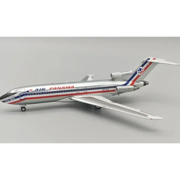 Pre-Order El Aviador EAV619 1:200 Air Panama Boeing 727-81 HP-619 - Miniature Marvels: Airplane Models & Painted Dice* Airplane Model