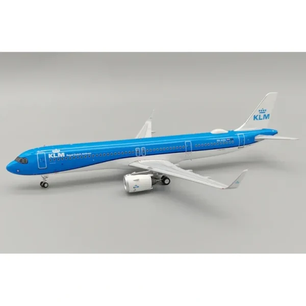 Pre-Order Inflight IF321KL0824 1:200 KLM Royal Dutch Airlines Airbus A321-252NX PH-AXA - Miniature Marvels: Airplane Models & Painted Dice* Airplane Model