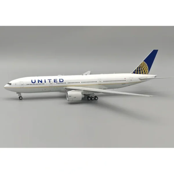 Pre-Order InFlight200 IF772UA0924 1:200 United Airlines Boeing 777-224/ER N78009 - Miniature Marvels: Airplane Models & Painted Dice* Airplane Model