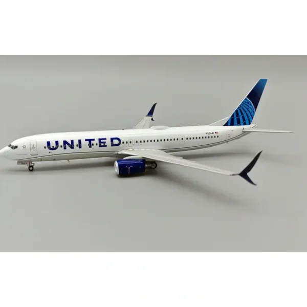 Pre-Order Inflight IF739UA0324 1:200 United Airlines Boeing 737-924/ER N53441 - Miniature Marvels: Airplane Models & Painted Dice* Airplane Model
