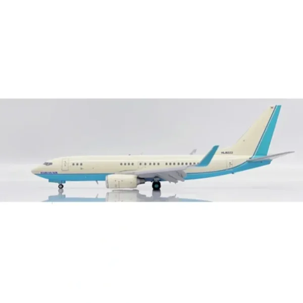 Pre-Order JC Wings EW2737009A 1:200 Korean Air B737-700 BBJ HL8222 (Flaps Down) - Miniature Marvels: Airplane Models & Painted Dice* Airplane Model