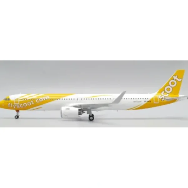 Pre-Order JC Wings EW221N013 1:200 Scoot Airbus A321NEO Reg: 9V-NCB - Miniature Marvels: Airplane Models & Painted Dice* Airplane Model