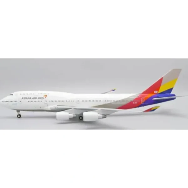 Pre-Order JC Wings JC2AAR0124 1:200 Asiana Airlines B747-400M HL7421 - Miniature Marvels: Airplane Models & Painted Dice* Airplane Model