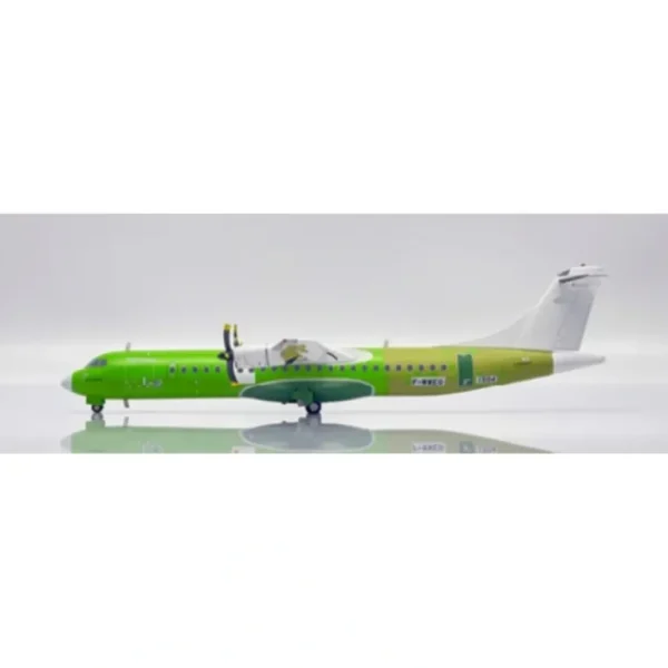 Pre-Order JC Wings JC2ATR0267 1:200 ATR 72-600 F-WWEG "Test Livery" - Miniature Marvels: Airplane Models & Painted Dice* Airplane Model