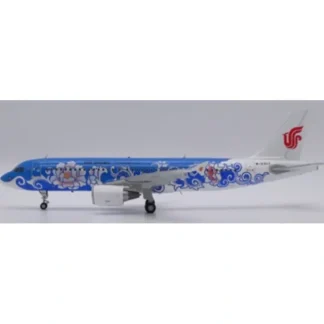 Outlet Pre-Order JC Wings LH2357 1:200 Air China Airbus A320 "Blue Peony" B-2377 - Miniature Marvels: Airplane Models & Painted Dice Airplane Model