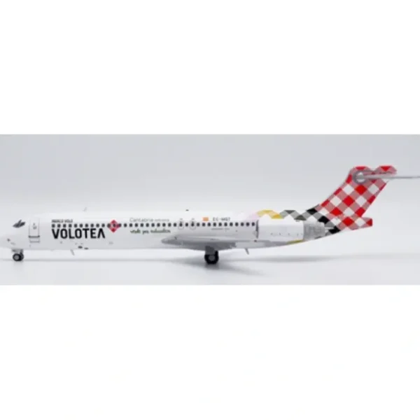 Sale Pre-Order JC Wings LH2382 1:200 Volotea Boeing 717-200 "Cantabria Infinita" Reg: EC-MGT - Miniature Marvels: Airplane Models & Painted Dice Airplane Model