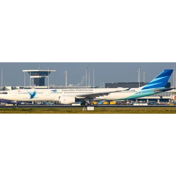 Sale Pre-Order Jc Wings LH2GIA261 1:200 Garuda Indonesia Airbus A330-900neo - Miniature Marvels: Airplane Models & Painted Dice Airplane Model