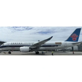 Outlet Pre-Order JC Wings XX40288 1:400 China Southern Airlines COMAC C919 B-919J - Miniature Marvels: Airplane Models & Painted Dice Airplane Model