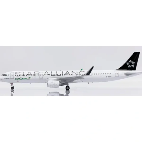 Best Sale Pre-Order JC Wings XX20204 1:200 Eva Air Airbus A321 "Star Alliance" B-16206 - Miniature Marvels: Airplane Models & Painted Dice Airplane Model