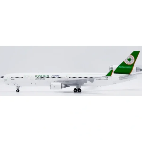 Hot Pre-Order JC Wings XX20171 1:200 Eva Air (ANK) McDonnell Douglas MD-11 B-16102 - Miniature Marvels: Airplane Models & Painted Dice Airplane Model