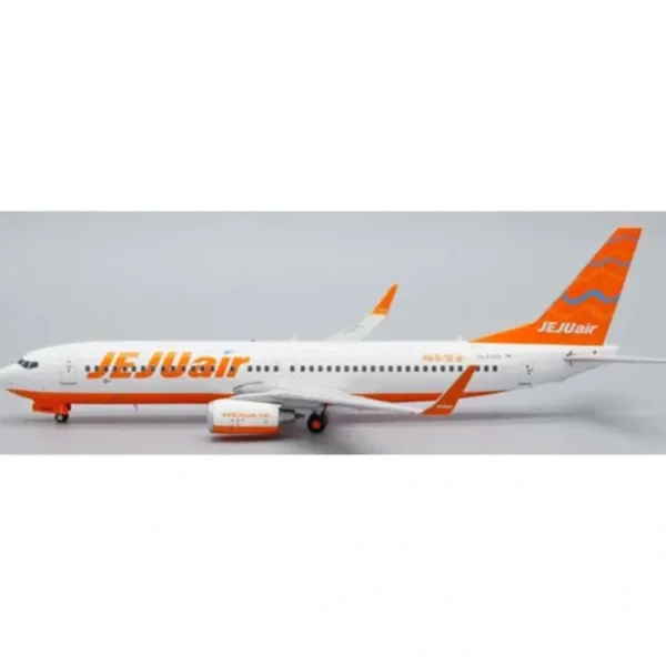 Fashion Pre-Order JC Wings XX20035 1:200 Jeju Air Boeing 737-800 HL8305 - Miniature Marvels: Airplane Models & Painted Dice Airplane Model