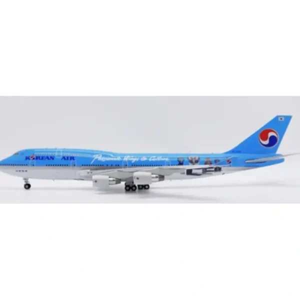 Hot Pre-Order JC Wings XX20184 1:200 Korean Air Boeing 747-400 "British Museum" Reg: HL7488 - Miniature Marvels: Airplane Models & Painted Dice Airplane Model