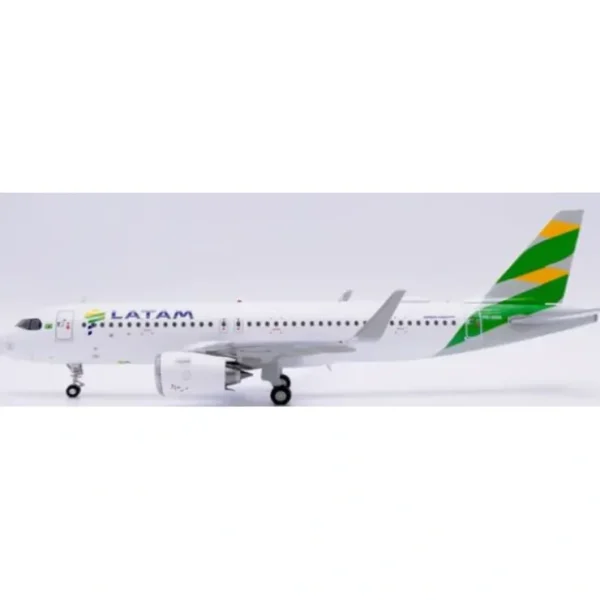 Cheap Pre-Order JC Wings XX20450 1:200 LATAM Airbus A320NEO "Brazil Flag" Reg: PR-XBG - Miniature Marvels: Airplane Models & Painted Dice Airplane Model