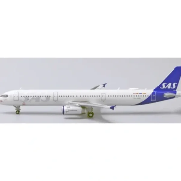 Fashion Pre-Order JC Wings XX4257 1:400 SAS Scandinavian Airlines Airbus A321 "NC" Reg: OY-KBH - Miniature Marvels: Airplane Models & Painted Dice Airplane Model
