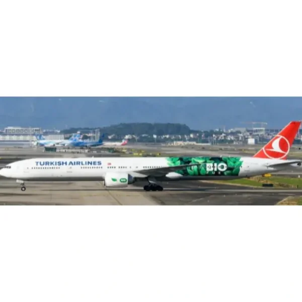 Pre-Order JC Wings XX40461 1:400 Turkish Airlines Boeing 777-300ER "Bio Fuel" Reg: TC-LJH - Miniature Marvels: Airplane Models & Painted Dice* Airplane Model