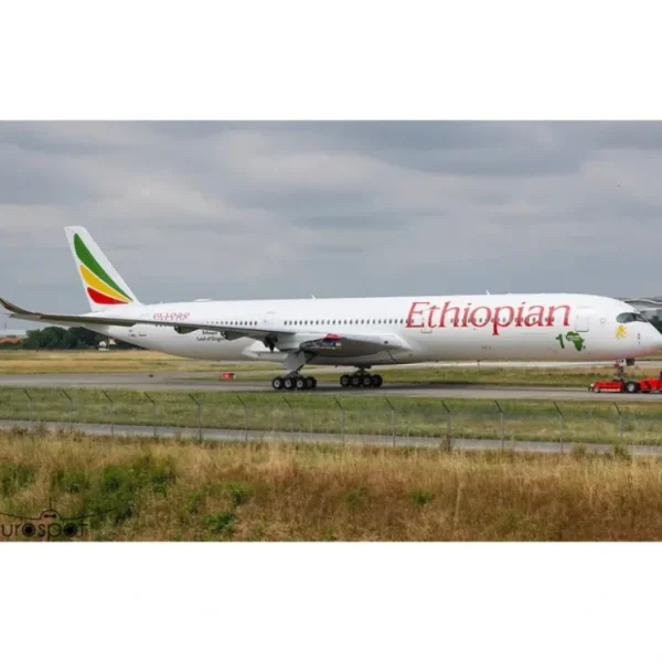 Online Pre-Order Phoenix 11920 1:400 Ethiopian Airlines A350-1000 ET-BAW "1st A350 in Africa" - Miniature Marvels: Airplane Models & Painted Dice Airplane Model