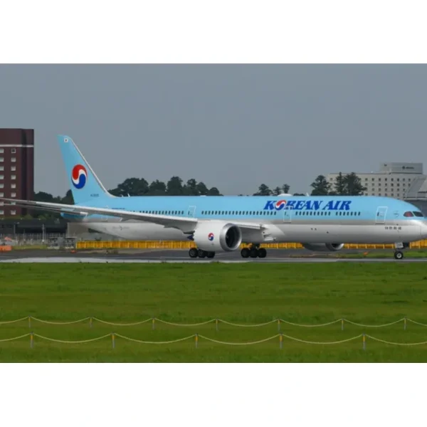 Outlet Pre-Order Phoenix 04606 1:400 Korean Air B787-10 HL8515 - Miniature Marvels: Airplane Models & Painted Dice Airplane Model