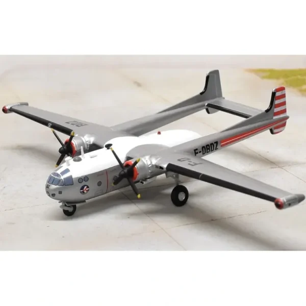 Online Sky Classics 1:200 Nord 2501 Noratlas  "Algerie" - Miniature Marvels: Airplane Models & Painted Dice Airplane Model