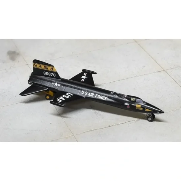Best Sale Sky Classics 1:200 North American X-15 566670 "National Air and Space Museum" - Miniature Marvels: Airplane Models & Painted Dice Airplane Model